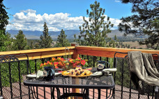 Blue Mountain Bed & Breakfast 1586